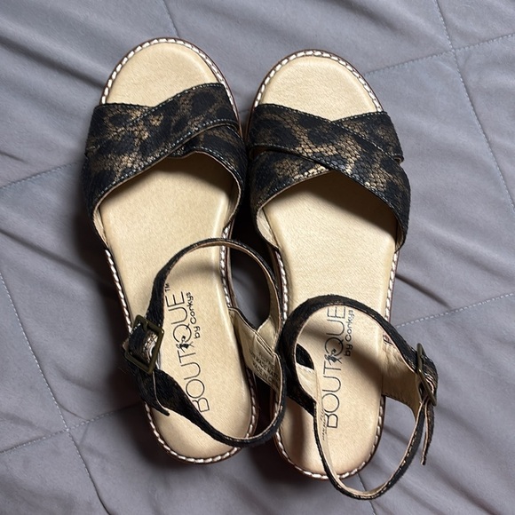 Boutique by Corky’s Fluffie Leopard Print Snakskin Platform Wedge Sandals Size 7 - Picture 8 of 15